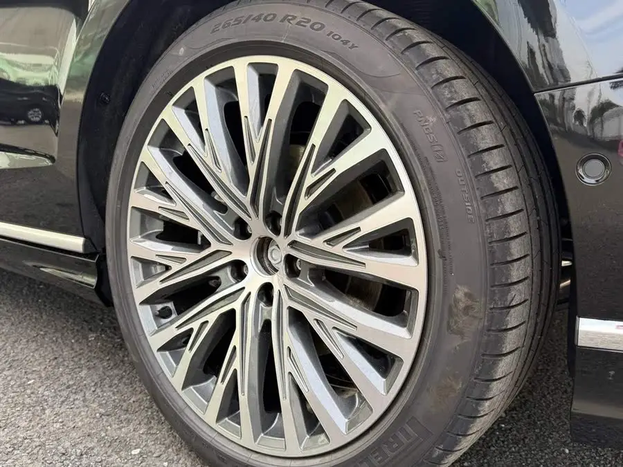 أودي A8 2025 A8L 50 TFSI quattro النسخة المميزة