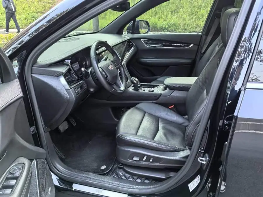 Cadillac XT6 2021 2.0T Seven-Seater Luxury FWD