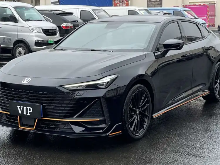 Changan UNI-V 2022 1.5T Sport Edition