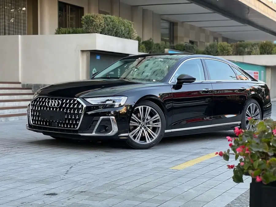 أودي A8 2025 A8L 45 TFSI quattro الفاخرة
