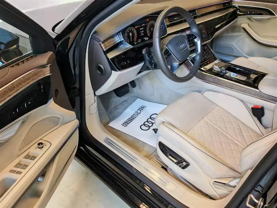 أودي A8 طراز 2024 A8L 55 TFSI كواترو الفئة العليا