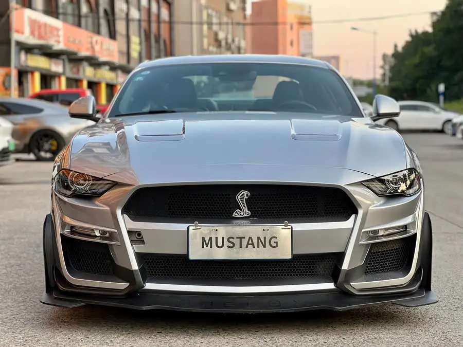 موستانج 2020 نسخة 2.3 لتر EcoBoost حزمة الأداء المتقدمة