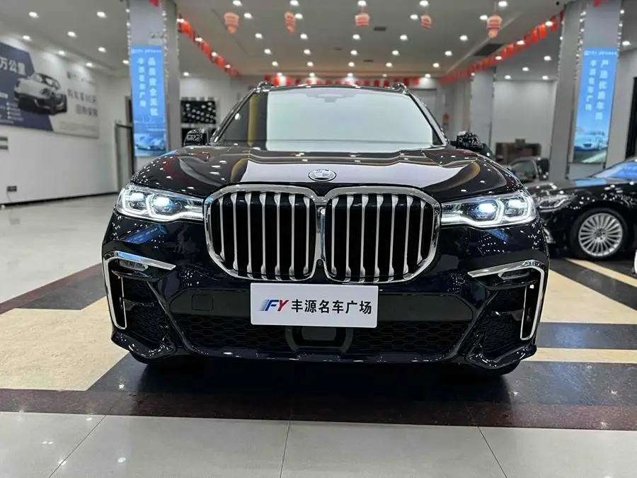 بي ام دبليو X7 2021 xDrive40i إصدار مخصص محدود مجموعة M الرياضية