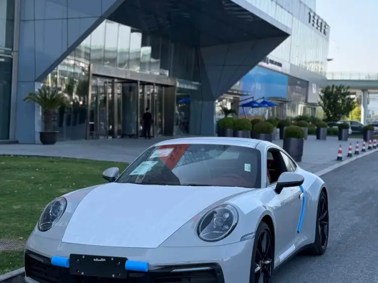 Porsche 911 2023 Carrera 3.0T