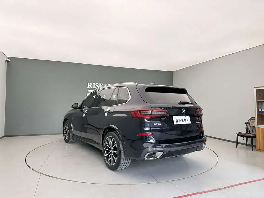 BMW X5 2022 Model Facelift xDrive 30Li M Sport Package