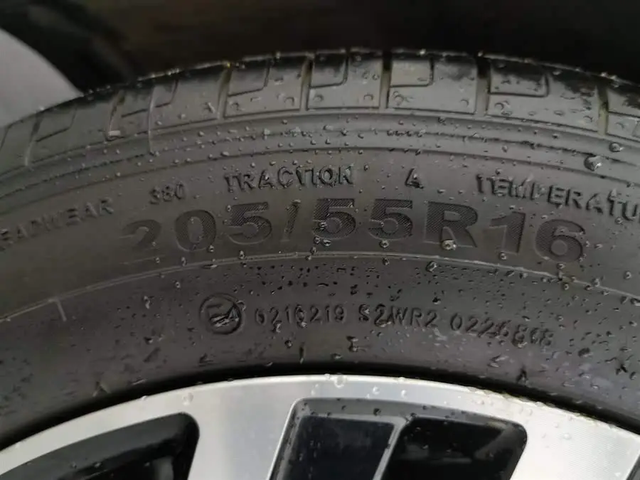 لافيدا 2024 1.5L أوتوماتيكي إصدار خمسة ملايين