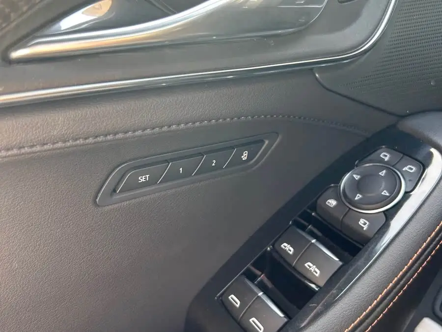 Cadillac CT5 2023 28T Platinum