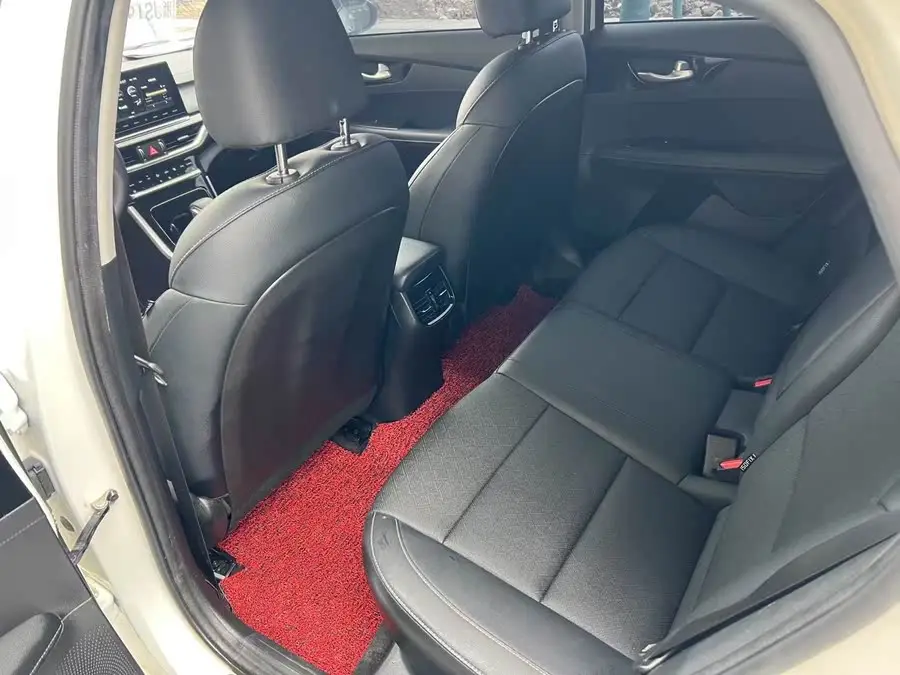 كيا K3 طراز 2020 1.5L CVT النسخة العصرية