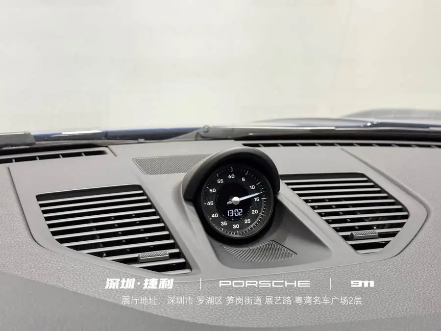 بورش 911 2023 كاريرا 3.0T