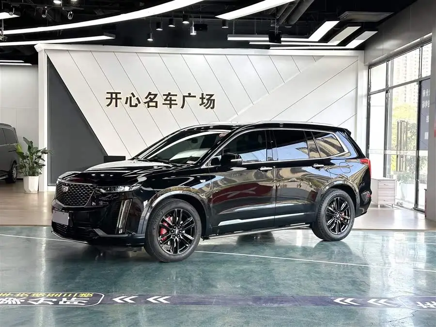 كاديلاك XT6 2021 28T طراز فاخر ذو سبعة مقاعد ودفع رباعي