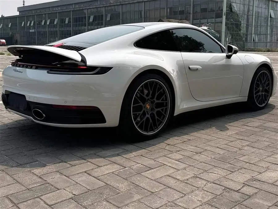 بورش 911 2023 كاريرا 3.0T