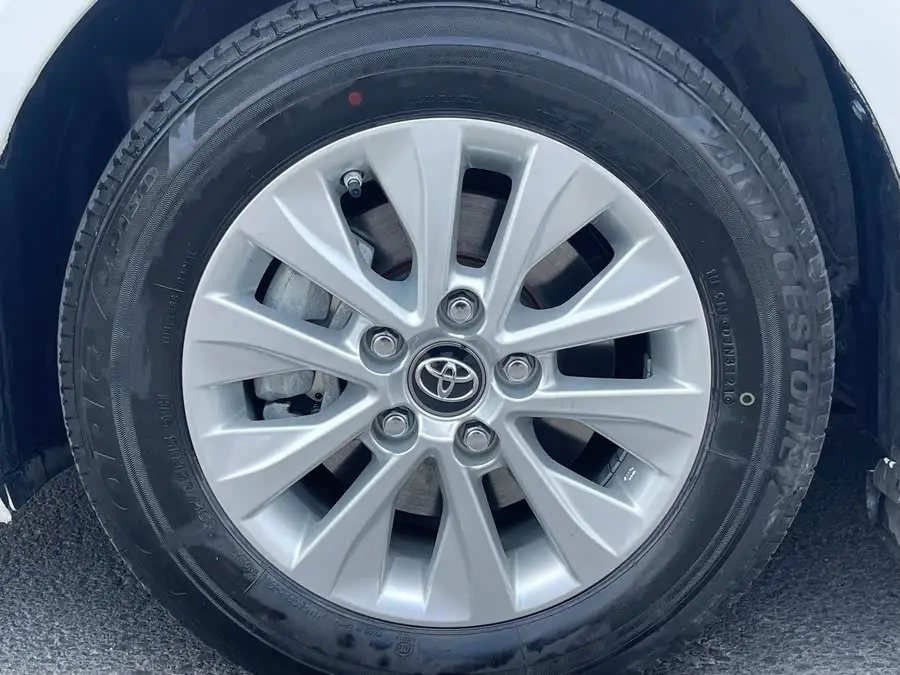 كورولا 2021 هايبرد 1.8 لتر E-CVT إصدار الطليعة