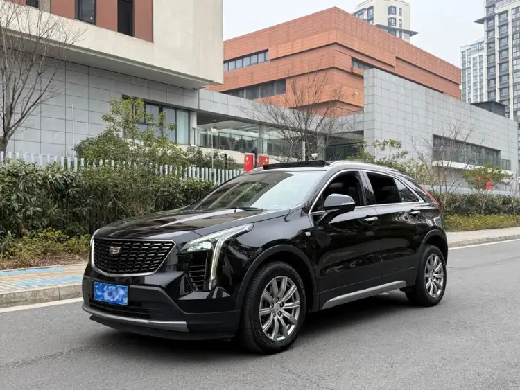 Cadillac XT4 2021 28T FWD Premium