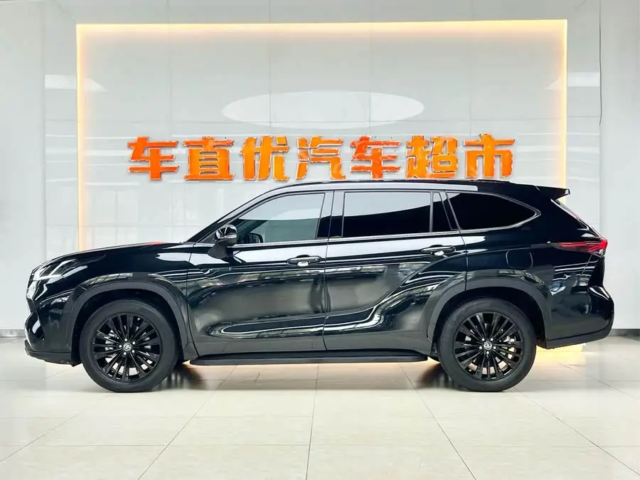 Highlander 2023 2.5L Intelligent Hybrid All-Wheel Drive Knight Edition 7-Seater