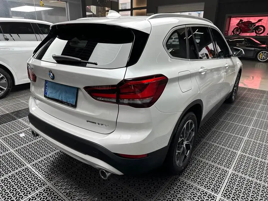 BMW X1 2022 sDrive25Li Leading Edition