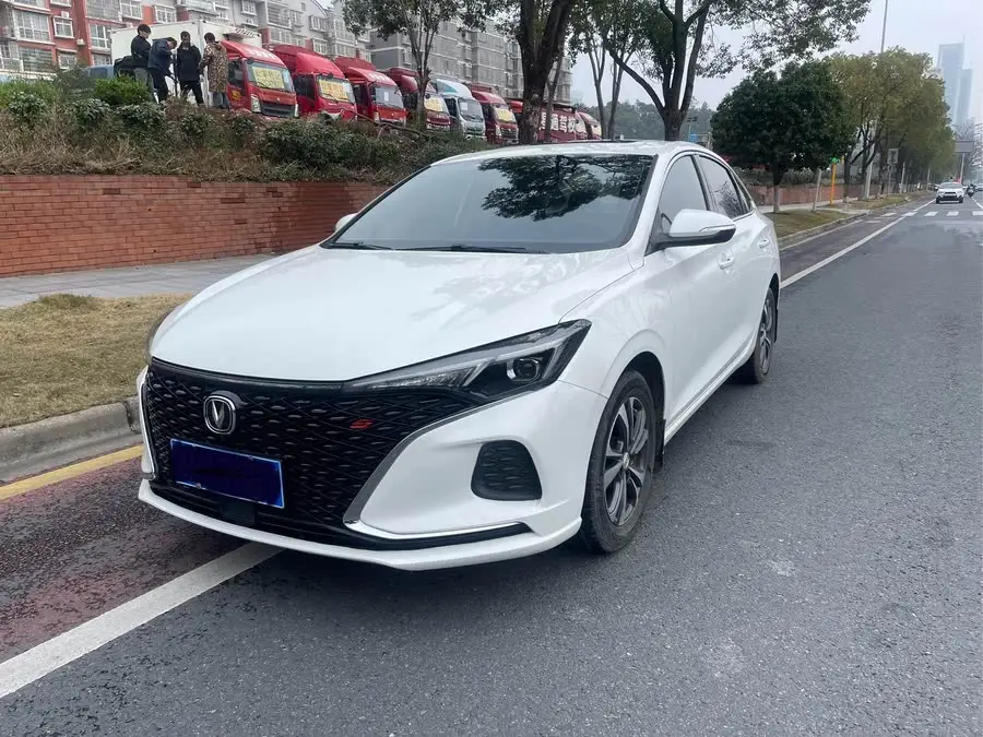 ييدونغ 2020 بلس الحوت الأزرق NE 1.4T GDI DCT بريميوم