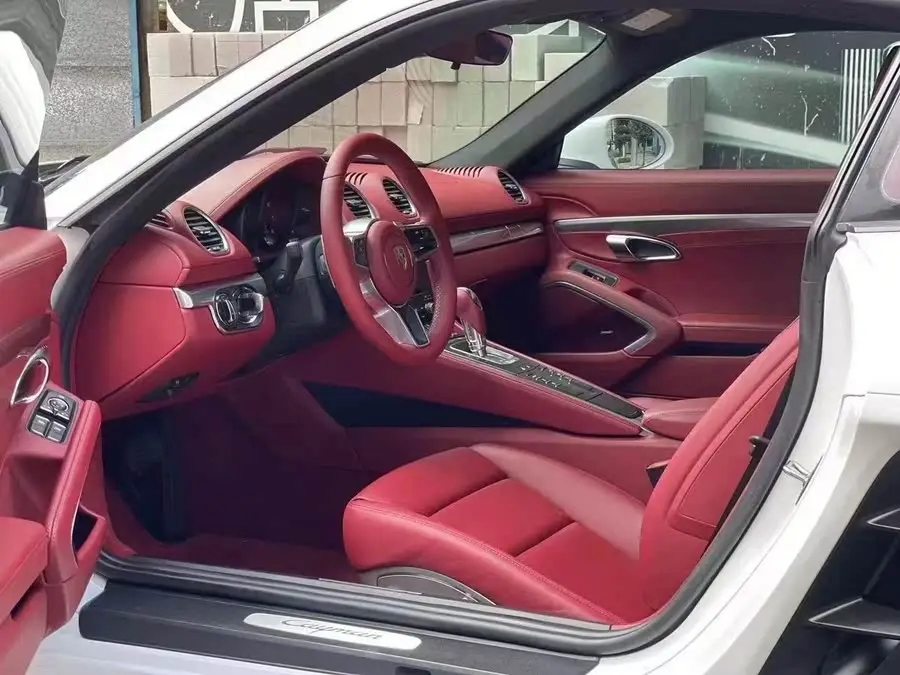 Porsche 718 2020 Cayman 2.0T