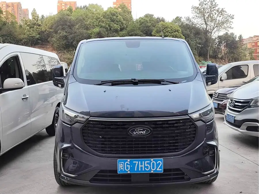 فورد ترانزيت 2023 2.0T ديزل أوتوماتيكي طراز السفر التجاري قاعدة عجلات قصيرة سقف منخفض 7/8/9 مقاعد