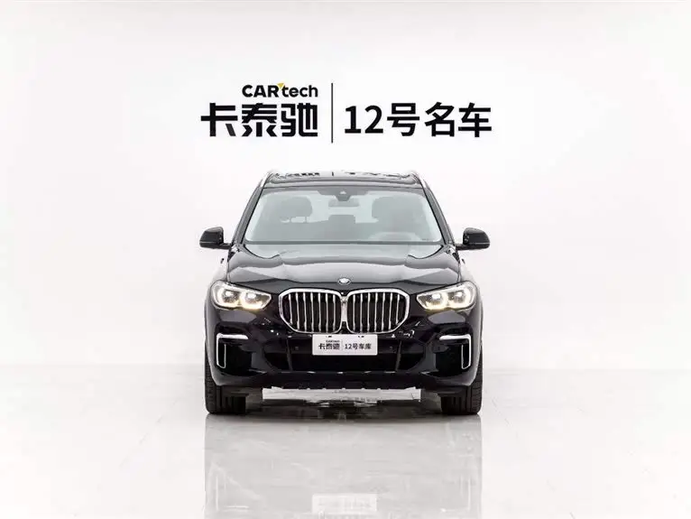 بي إم دبليو X5 2022 xDrive 30Li حزمة M الرياضية الحصرية