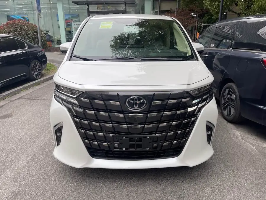 ألفارد 2024 هايبرد 2.5 لتر النسخة المميزة