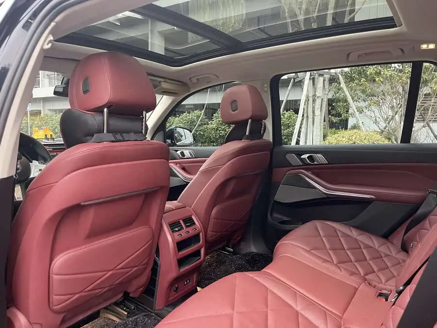 BMW X5 2022 xDrive 30Li Luxury M Sport Package