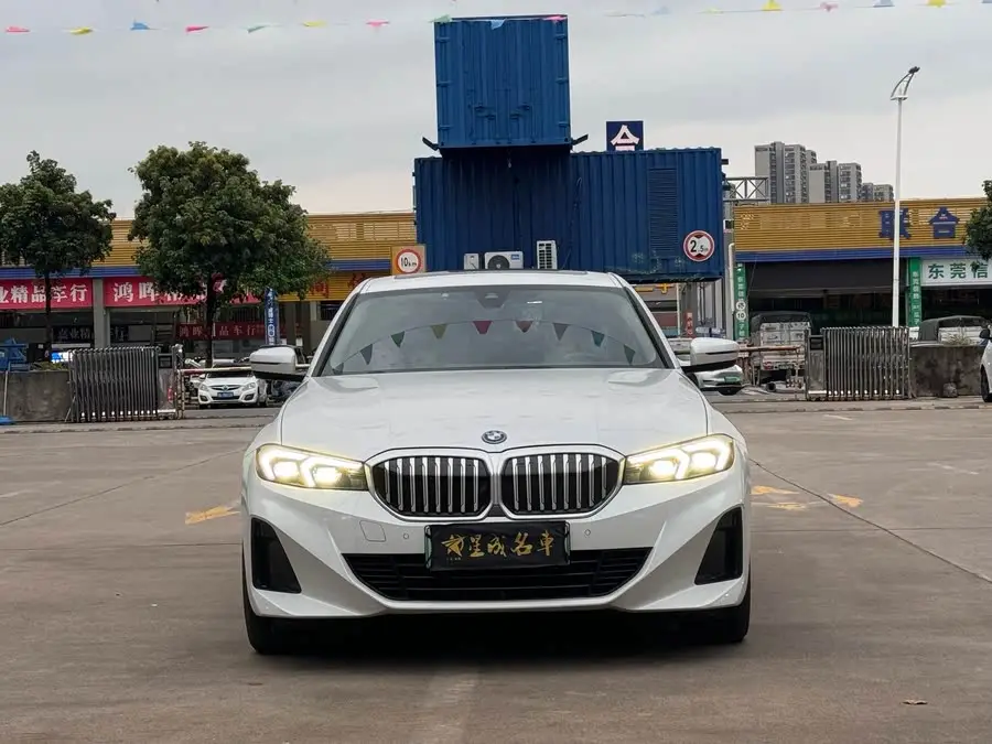 بي إم دبليو i3 2022 eDrive 35 L