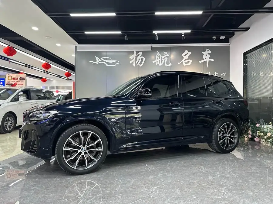 BMW X3 2023 xDrive30i Leading Model M Night Package