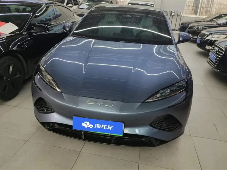 ختم 2022 نموذج 650 كم دفع رباعي أداء