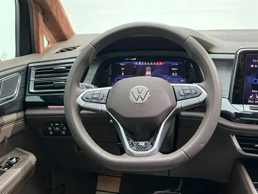 فولكس فاجن فيلوران 2022 380TSI النسخة المتميزة