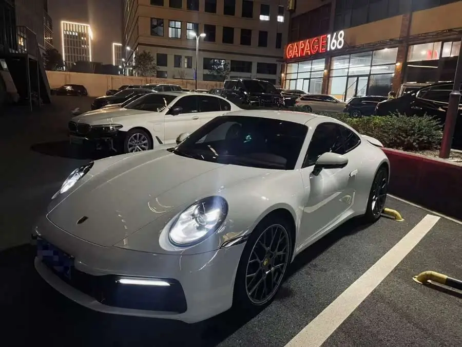 بورشه 911 2023 كاريرا 3.0T