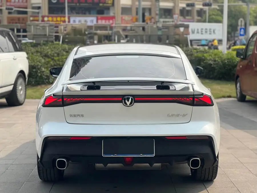 Changan UNI-V 2022 1.5T Premium