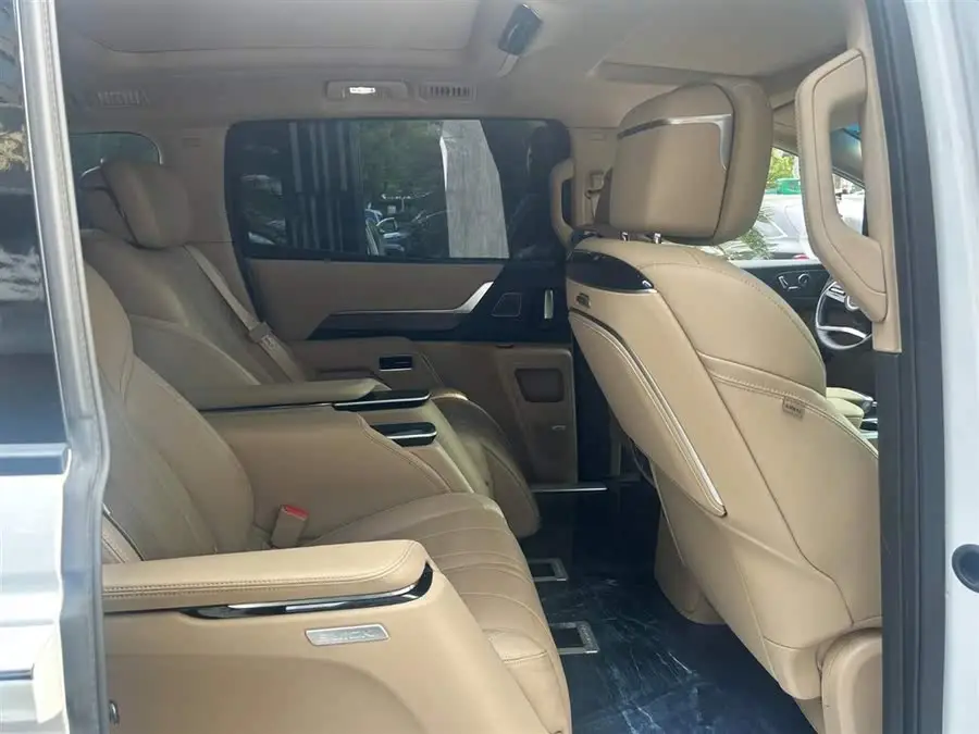 قرن 2023 2.0T فئة البريميوم ذات السبعة مقاعد