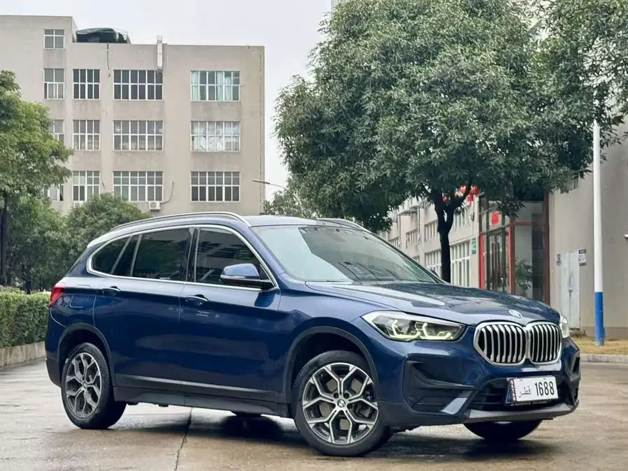 بي إم دبليو X1 2021 sDrive25Li الطراز الرائد