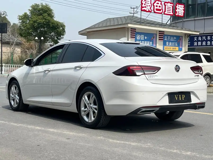 بيوك ريجال 2023 552T النسخة الذكية