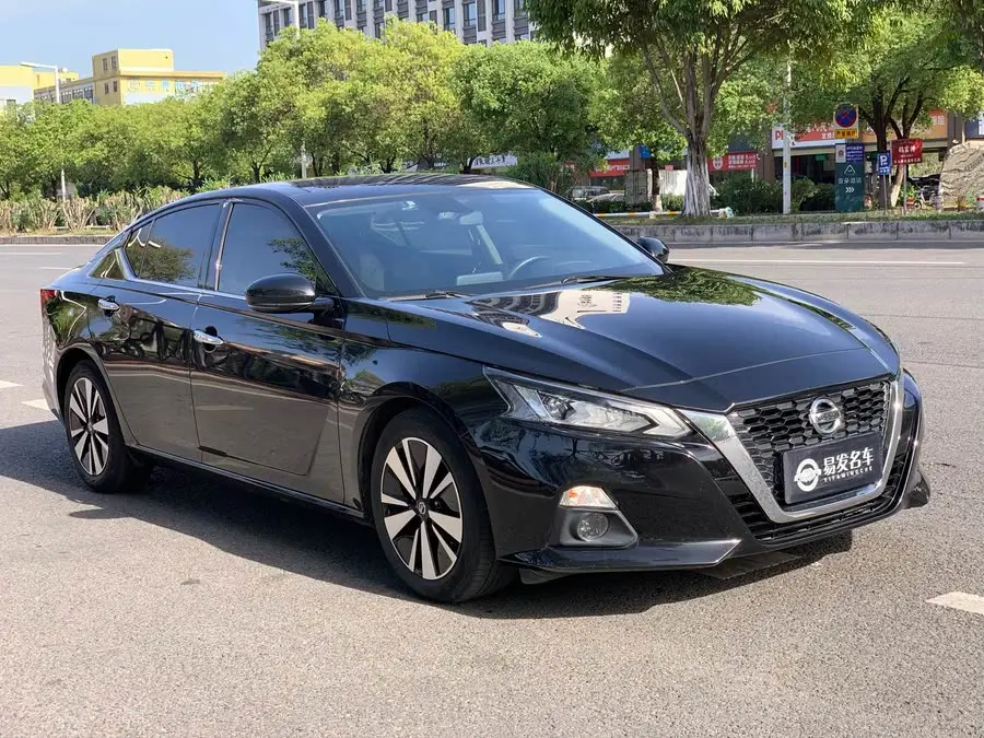 تينّا 2021 2.0L XL إصدار الراحة