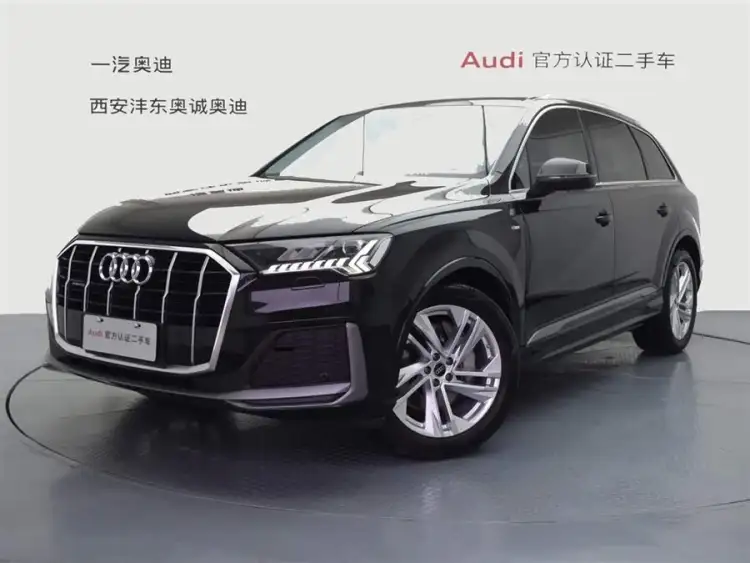 Audi Q7 2023 45 TFSI quattro S line Sport