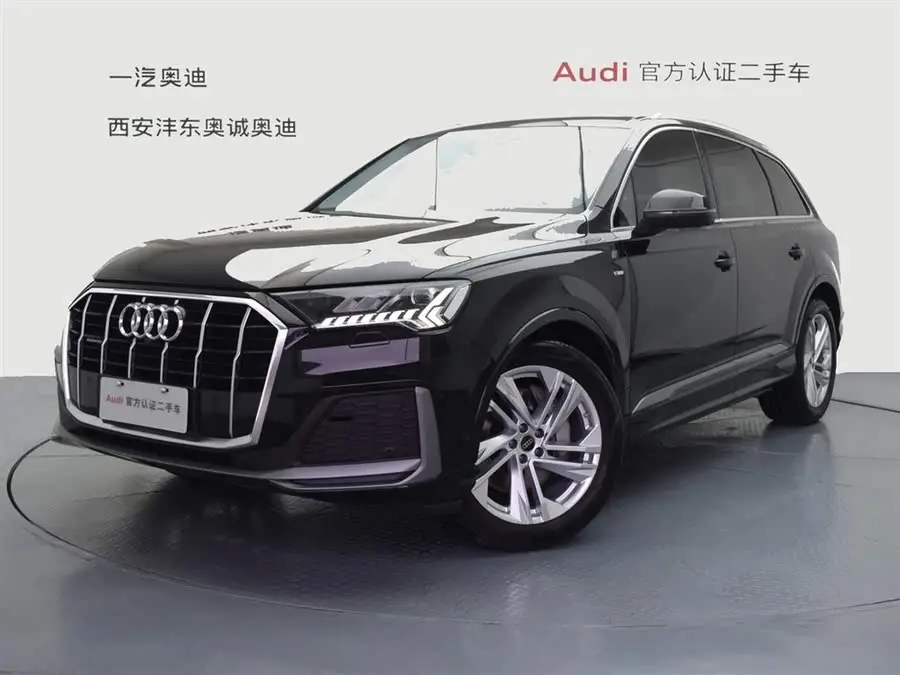 Audi Q7 2023 45 TFSI quattro S line Sport
