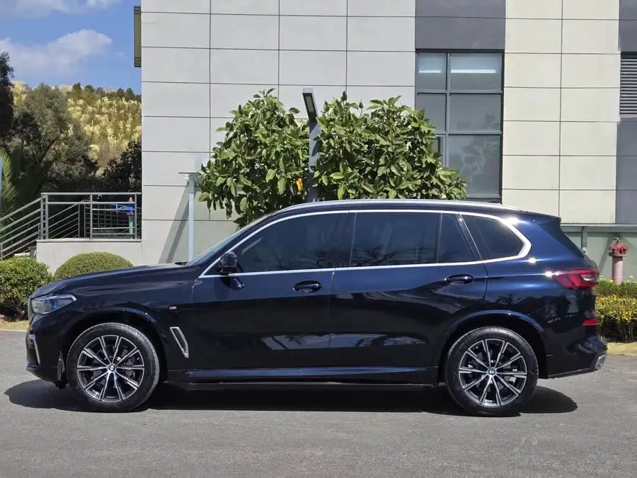 BMW X5 2022 Facelift xDrive 30Li M Sport Package