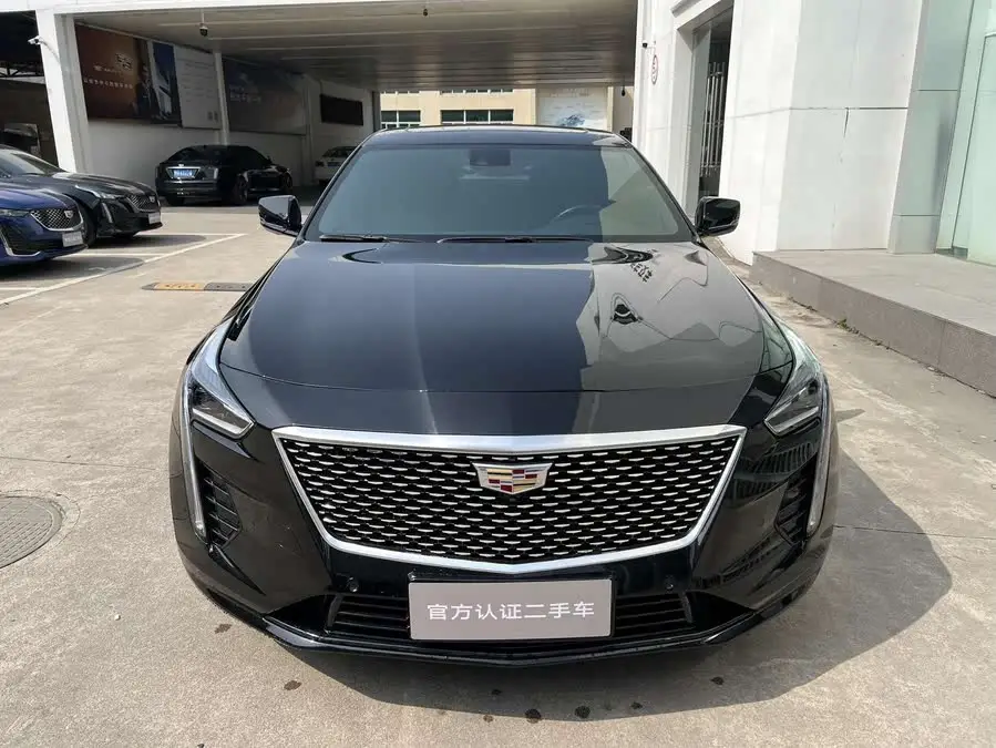 كاديلاك CT6 2022 28T فاخرة