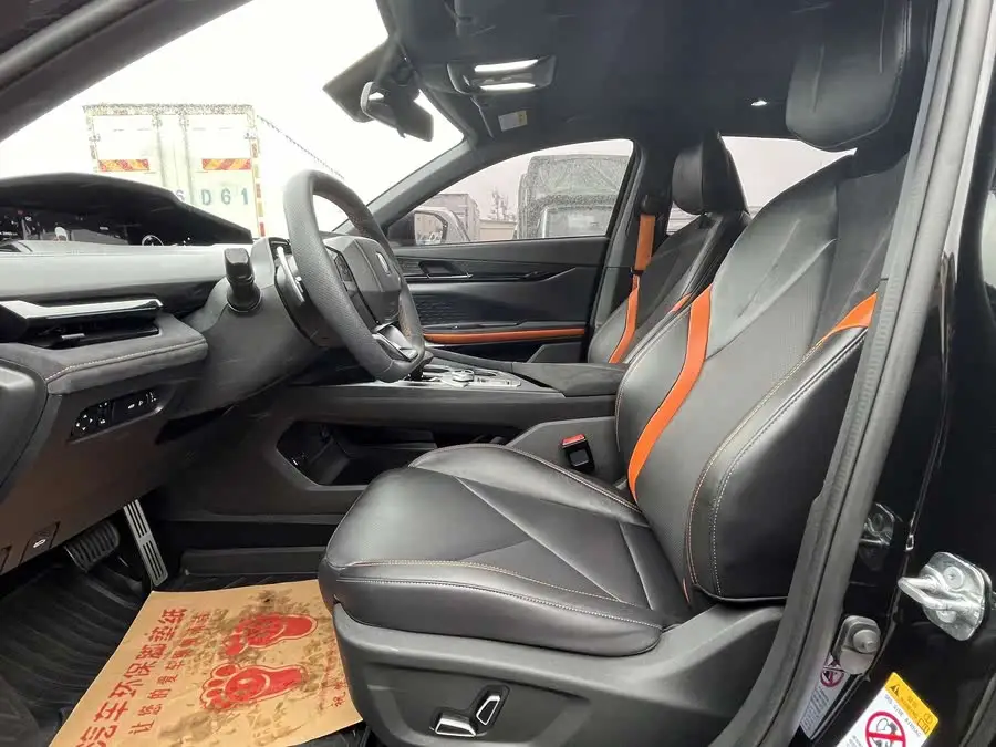 شانجان UNI-V 2022 1.5T نسخة رياضية