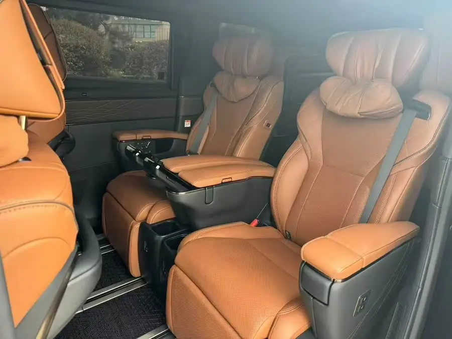 ألفارد 2024 هجينة 2.5 لتر نسخة بريميوم