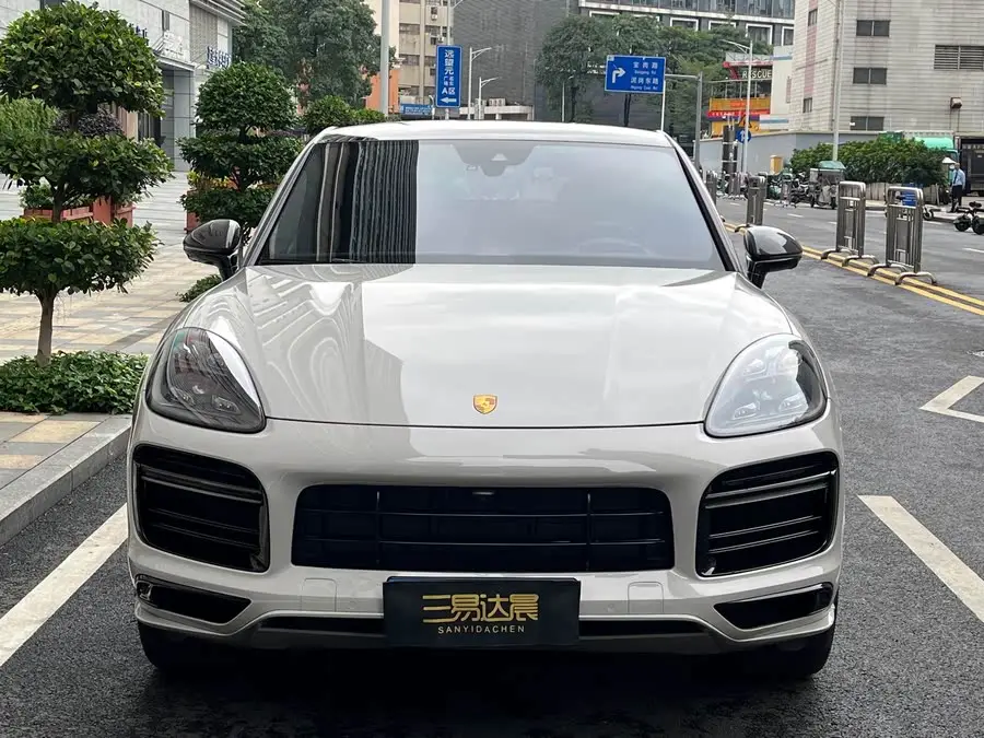 2022 Cayenne Cayenne Coupé 3.0T Platinum Edition