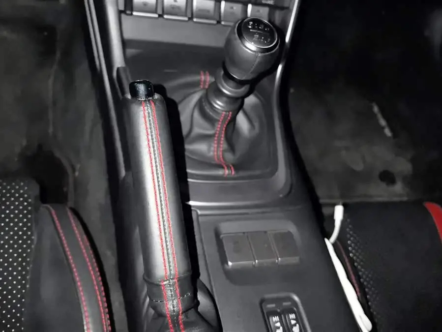 Subaru BRZ 2022 2.4L Manual