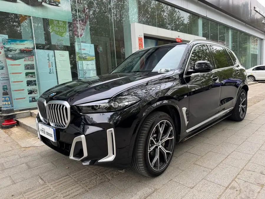 BMW X5 2023 xDrive 30Li Luxury M Sport Night Package