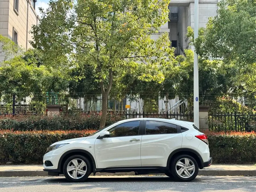 2020 هوندا HR-V 1.5L CVT النخبة