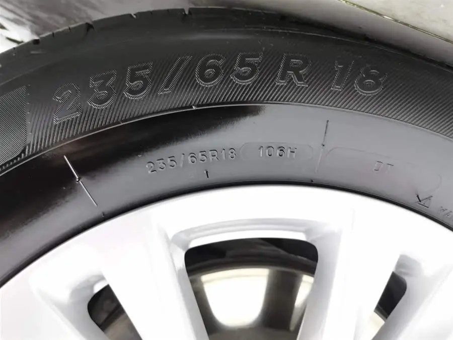 كاديلاك XT6 2020 28T فاخرة 7 مقاعد