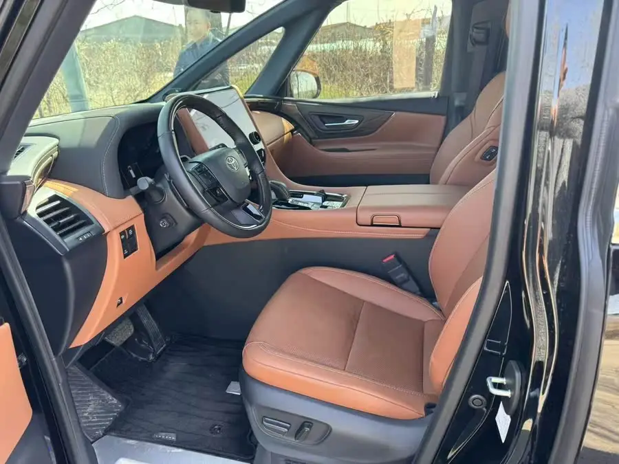 ألفارد 2024 هجينة 2.5 لتر نسخة بريميوم