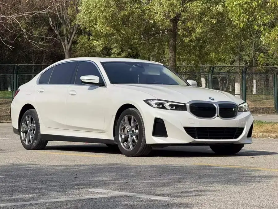 BMW i3 2022 eDrive 35 L