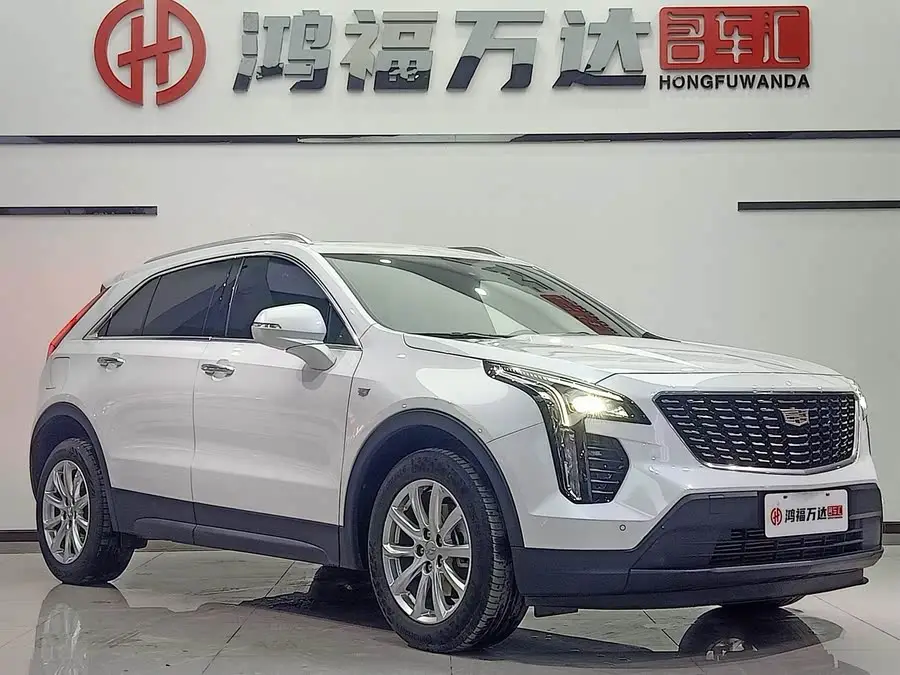 كاديلاك XT4 2021 28T طراز فني للدفع الأمامي