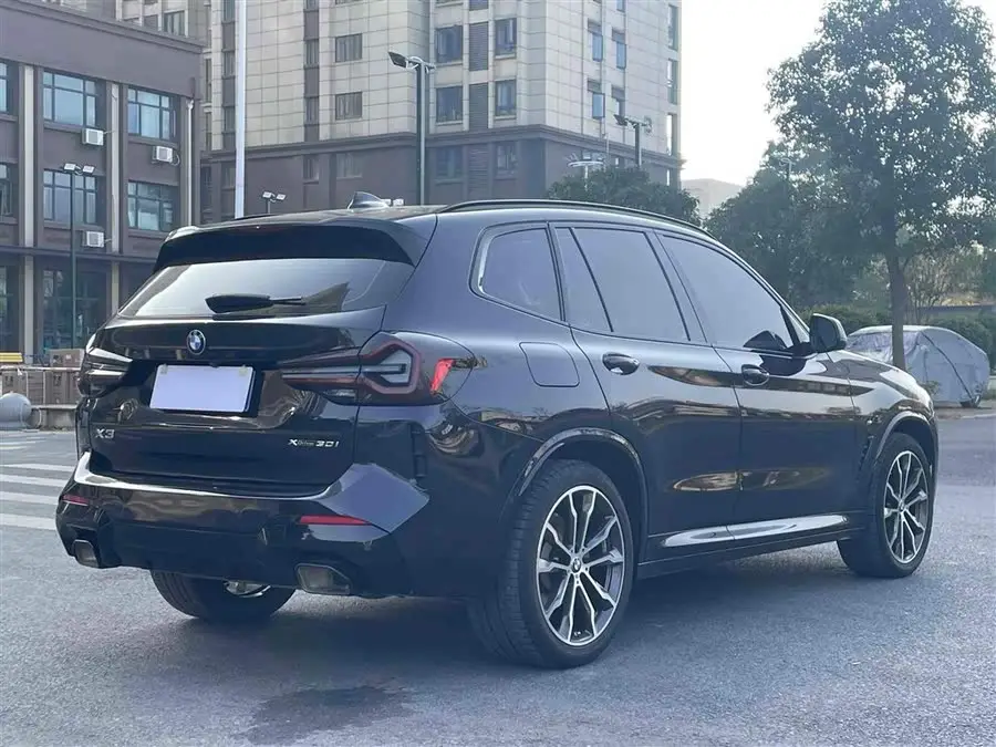 BMW X3 2022 xDrive30i Leading Model M Shadow Package